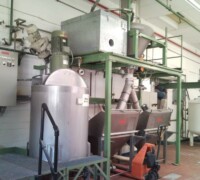 article no.: 24173<br><br> 0,3 m³ used bulk material discharging station with vibrator and dust separator<br><br>Hecht Anlagenbau<br><br>