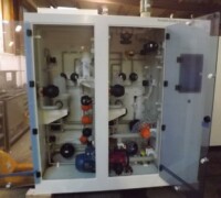 article no.: 29485<br><br> 30 m³/h, 3 m³ used chemical dosing cabinet with electric control<br><br>Kinetics<br><br>