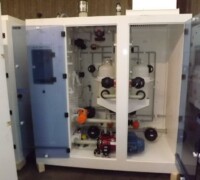article no.: 29491<br><br> 30 m³/h, 1,4 m³/h used chemical dosing cabinet with electric control<br><br>Kinetics<br><br>