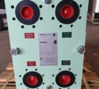 article no.: 29795<br><br> 4 L ; 4 bar ; 118 kW unused titanium plate heat exchanger for marine use<br><br>SONDEX<br><br>