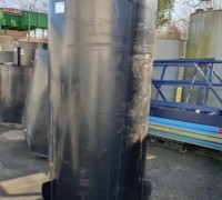 article no.: 30009<br><br> 1.3 m³ used plastic / plastic chemical storage tank with collection container, made of PE with level indicator<br><br>Weber<br><br>